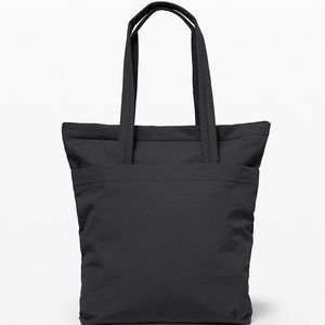 Lululemon Black Tote - On My Level 12L